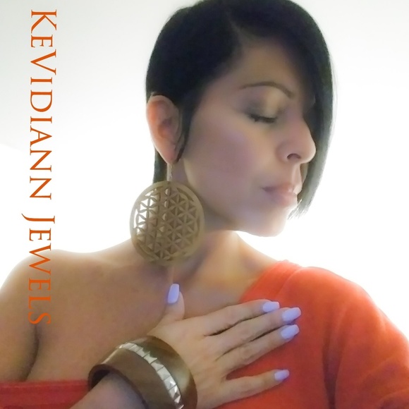 Jewelry - Natural Wood Round Earrings